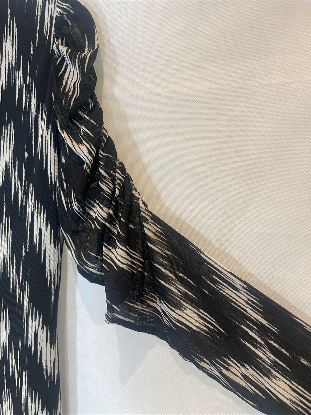 NINE WEST = Size 8 , Black & White Zigzag Maxi Dress - Women's Long Sleeve - Picture 11 of 12